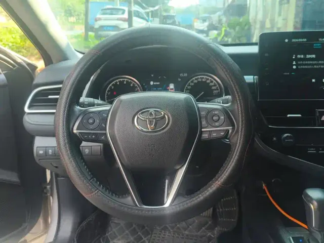 Toyota Camry — Фото автомобиля 15
