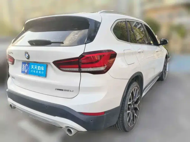 BMW X1 — Фото автомобиля 2