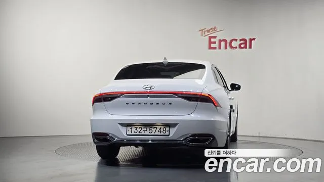 Hyundai Grandeur Новый Grandeur IG 3.0 LPi (Такси) — Фото автомобиля 4