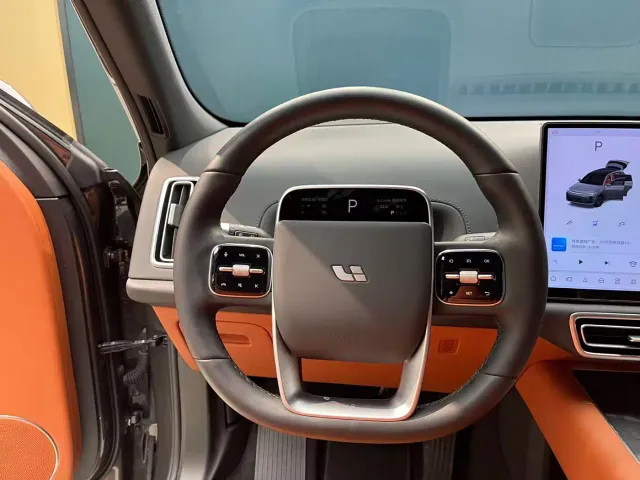 Li Auto L7 — Фото автомобиля 5