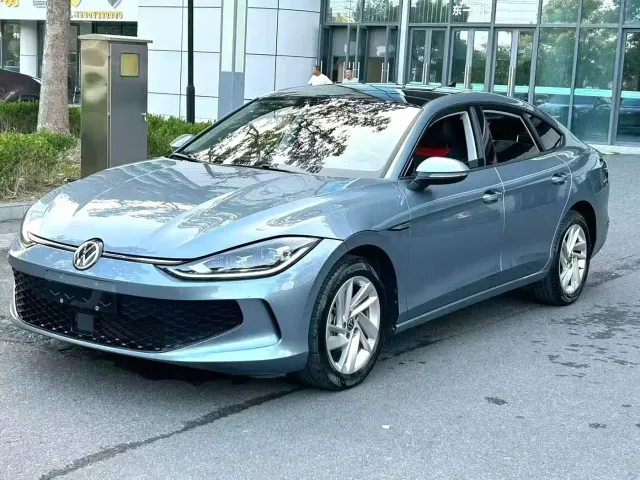 Фотография автомобиля — Volkswagen Lamando