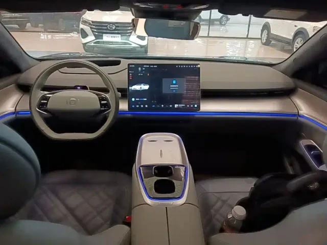 Changan Qiyuan A07 — Фото автомобиля 9