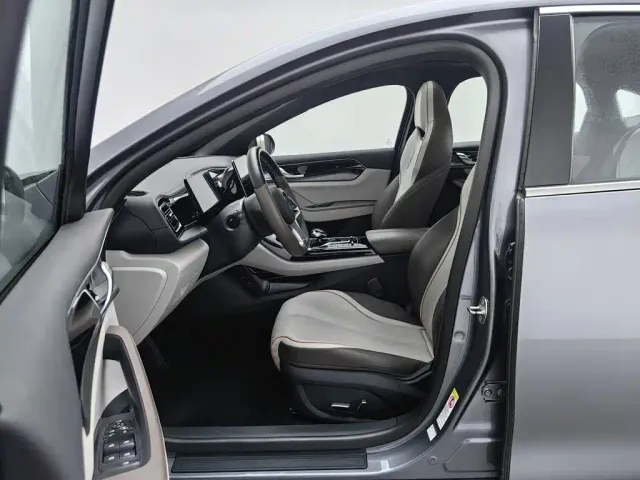 BYD Qin PLUS — Фото автомобиля 10