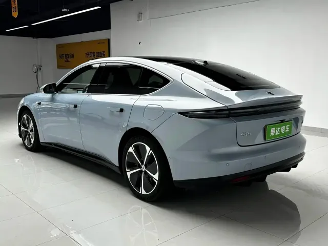 NIO NIO ET5 2025 75kWh — Фото автомобиля 5
