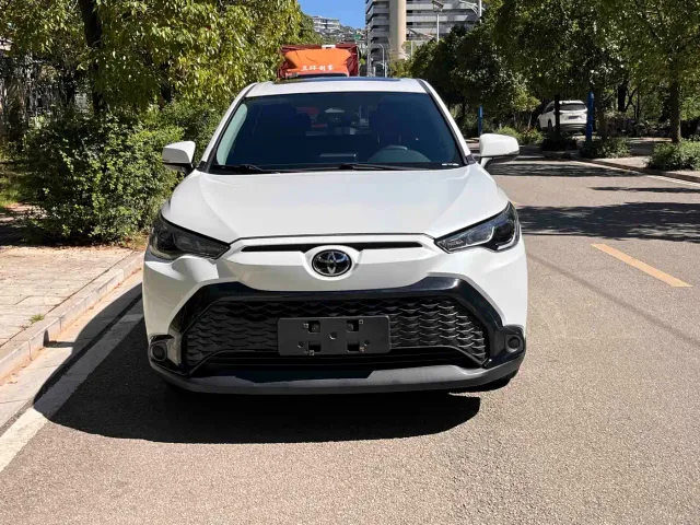 Toyota Frontlander — Фото автомобиля 2