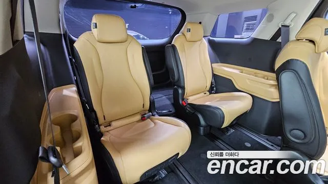 Kia Carnival Generation 4 — Фото автомобиля 19