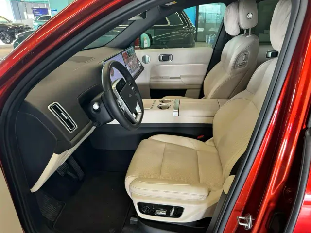 Li Auto L7 — Фото автомобиля 9