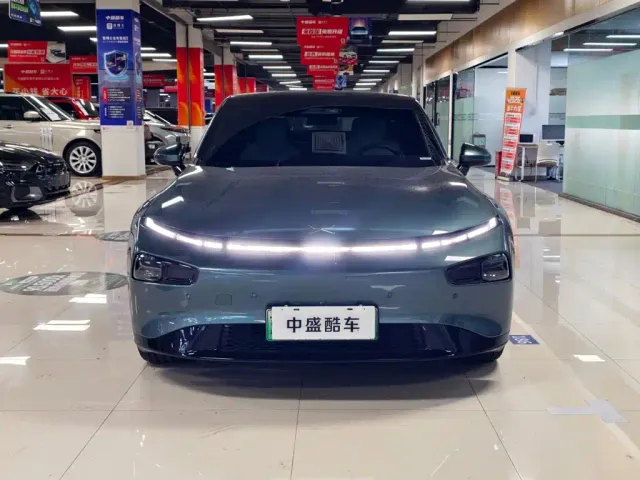 Xpeng P7 — Фото автомобиля 2