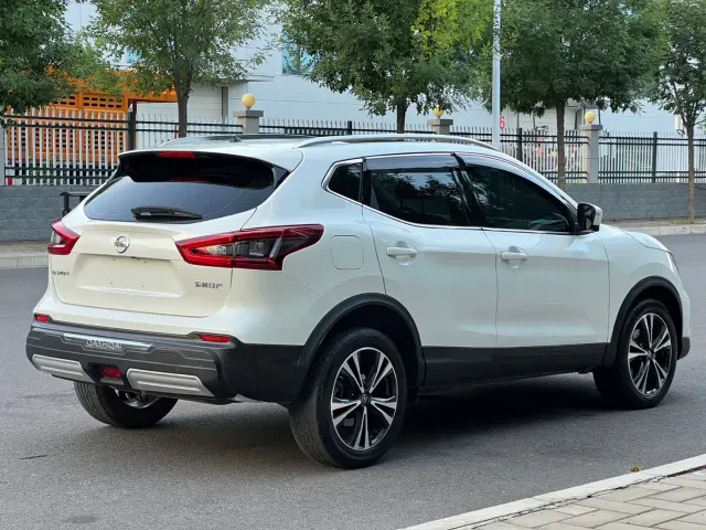 Nissan Qashqai — Фото автомобиля 4