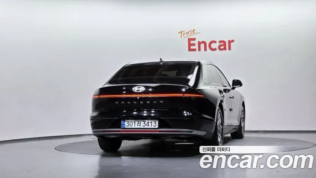 Hyundai Grandeur Grandeur (GN7) 2.5 Бензин 2WD — Фото автомобиля 4