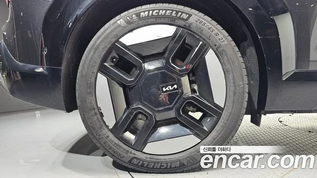 Kia EV9 — Фото автомобиля 5