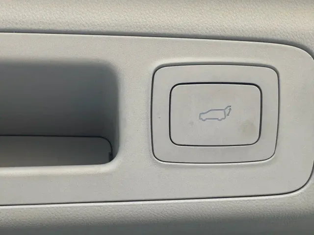Maxus G90 — Фото автомобиля 19