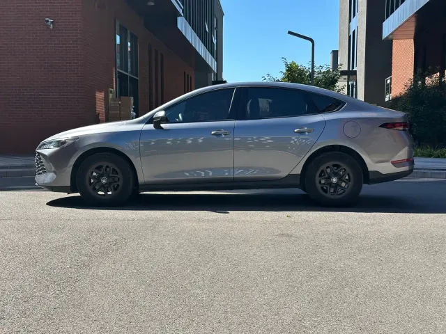 BYD Qin PLUS — Фото автомобиля 8