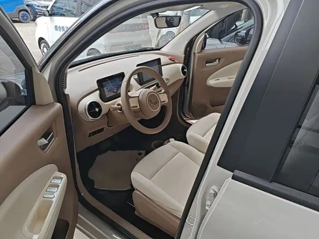 Wuling Hongguang Mini EV — Фото автомобиля 14