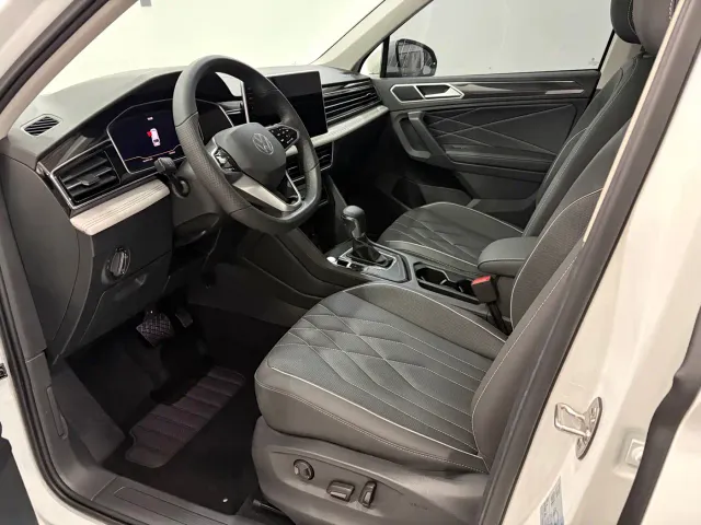 Volkswagen Tiguan L — Фото автомобиля 6