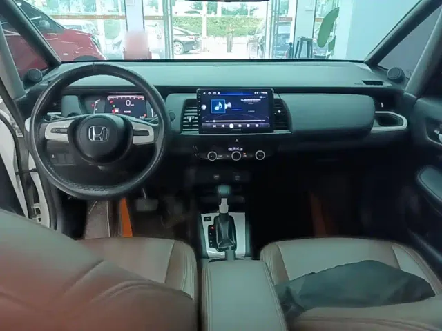 Honda Fit — Фото автомобиля 9