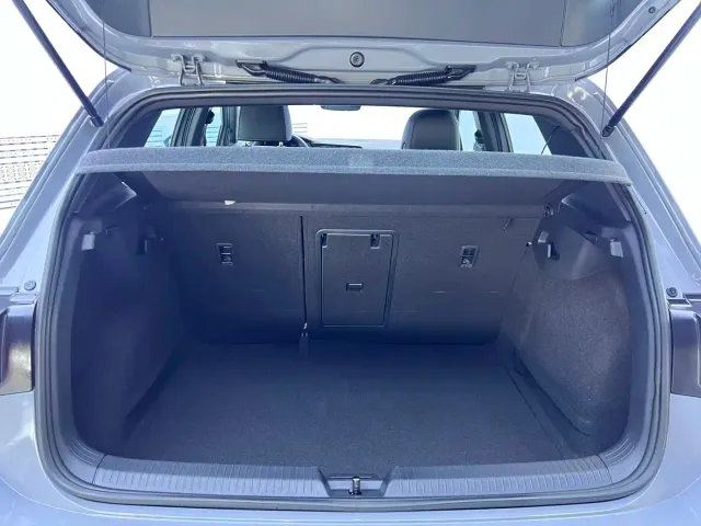Volkswagen Golf — Фото автомобиля 18