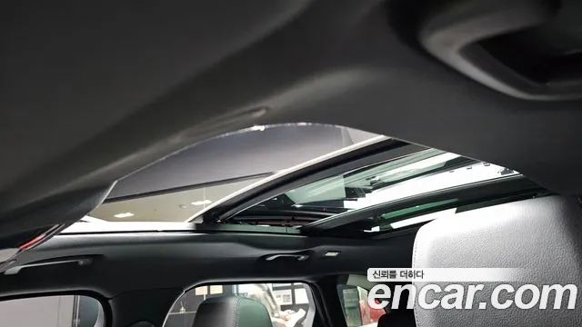 Land Rover Range Rover Velar — Фото автомобиля 19