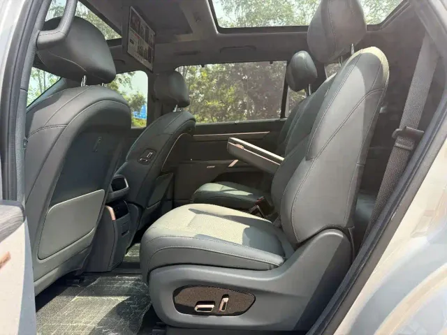 Dongfeng eπ 008 — Фото автомобиля 10