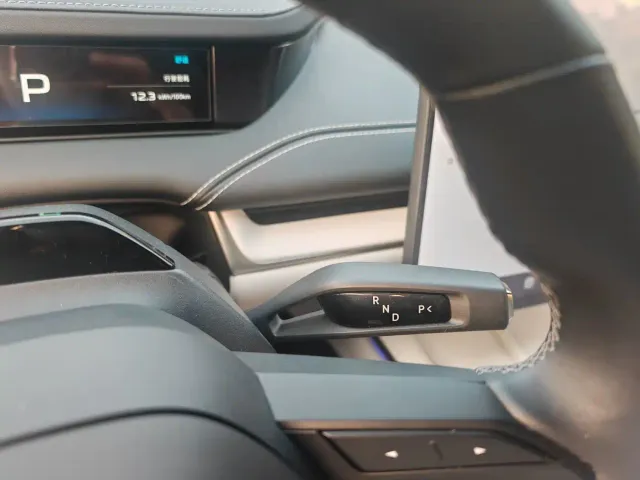 Xiaomi SU7 — Фото автомобиля 5