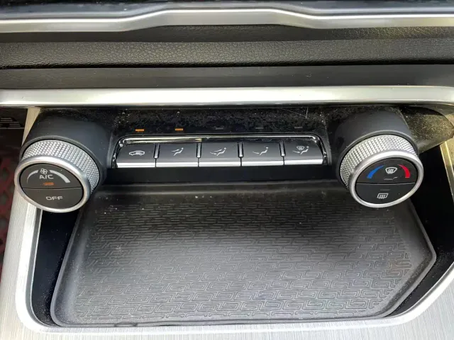 Geely Binyue — Фото автомобиля 18