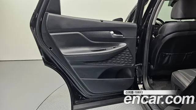 Hyundai Santa Fe — Фото автомобиля 14