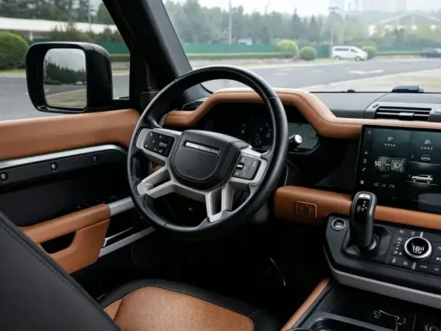 Land Rover Defender — Фото автомобиля 28