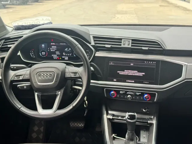 Audi Q3 — Фото автомобиля 4