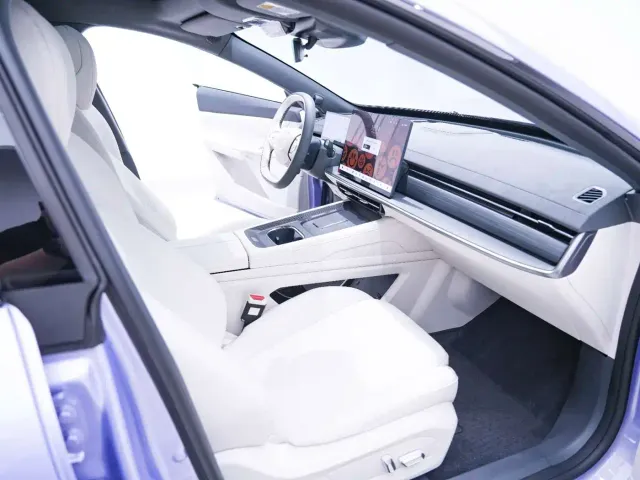 Dongfeng eπ 007 — Фото автомобиля 16