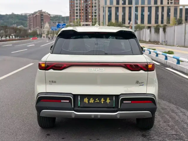 BYD Yuan UP — Фото автомобиля 5
