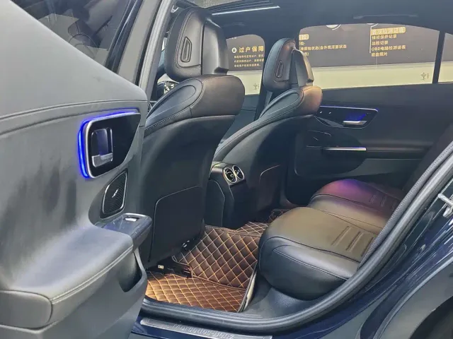 Mercedes-Benz C-Class — Фото автомобиля 9
