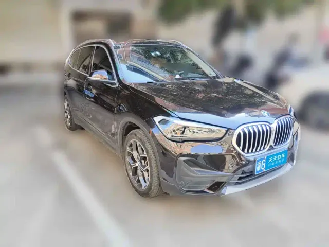BMW X1 — Фото автомобиля 3