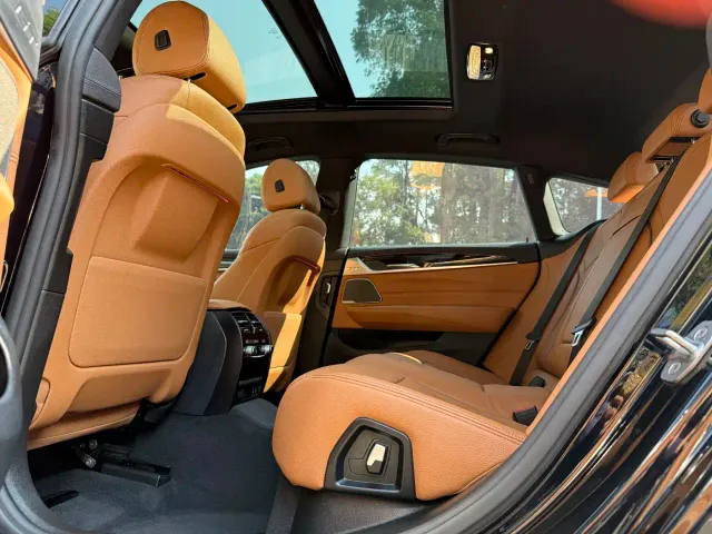 BMW 6 Series Gran Turismo — Фото автомобиля 7