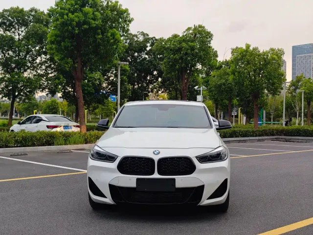 BMW X2 — Фото автомобиля 2