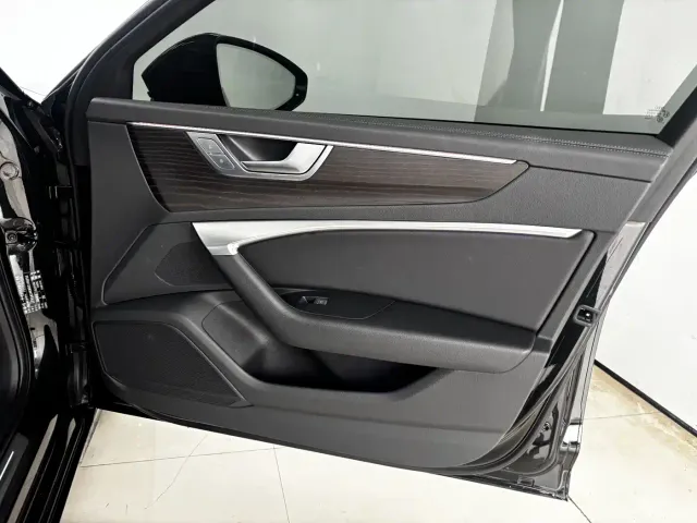Audi A6L — Фото автомобиля 22
