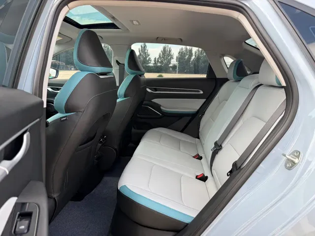 Geely Emgrand — Фото автомобиля 8