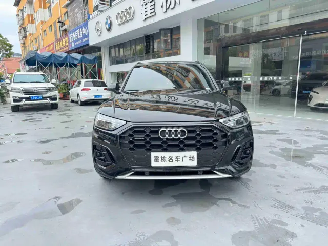 Audi Q5L — Фото автомобиля 2
