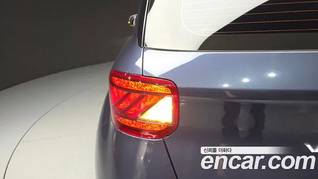 Hyundai Venue — Фото автомобиля 23