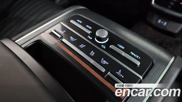 Hyundai Grandeur Grandeur (GN7) 3.5 Бензин 4WD — Фото автомобиля 27