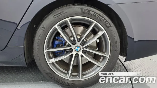 BMW 5-Series — Фото автомобиля 18