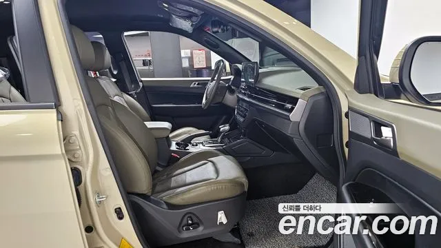 KG_Mobility_Ssangyong Rexton Новый Rexton Sport Khan Дизель 2.2 4WD — Фото автомобиля 10