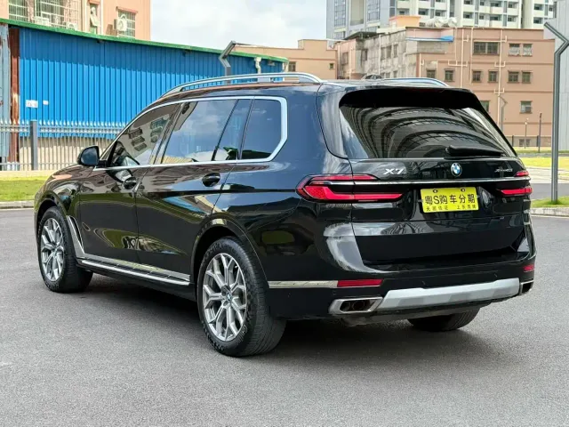 BMW X7 — Фото автомобиля 7