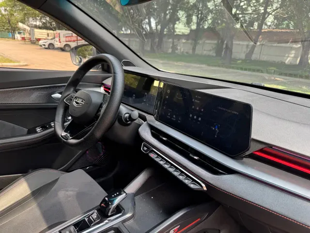 Geely Binrui — Фото автомобиля 7