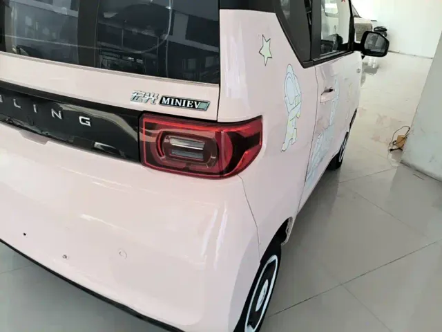 Wuling Hongguang Mini EV — Фото автомобиля 7