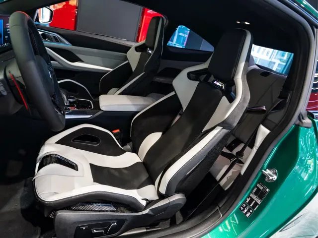 BMW M4 — Фото автомобиля 27