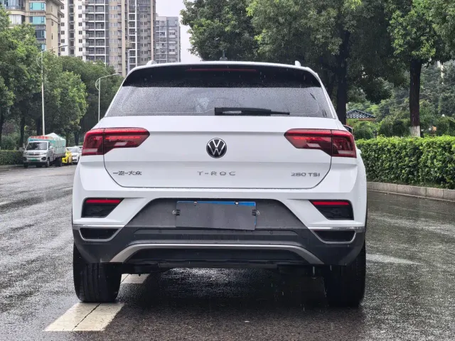 Volkswagen T-Roc — Фото автомобиля 16