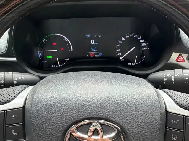 Toyota Granvia — Фото автомобиля 11