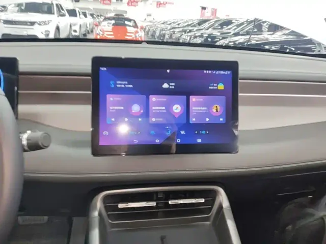 BYD Qin PLUS — Фото автомобиля 12
