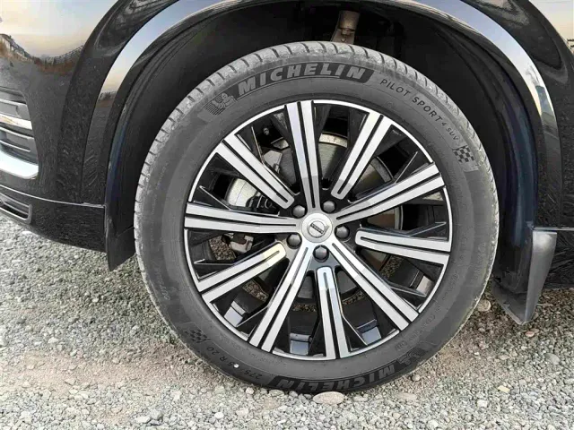 Volvo XC90 — Фото автомобиля 14