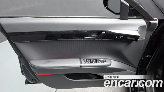 Hyundai Grandeur GN7 — Фото автомобиля 13